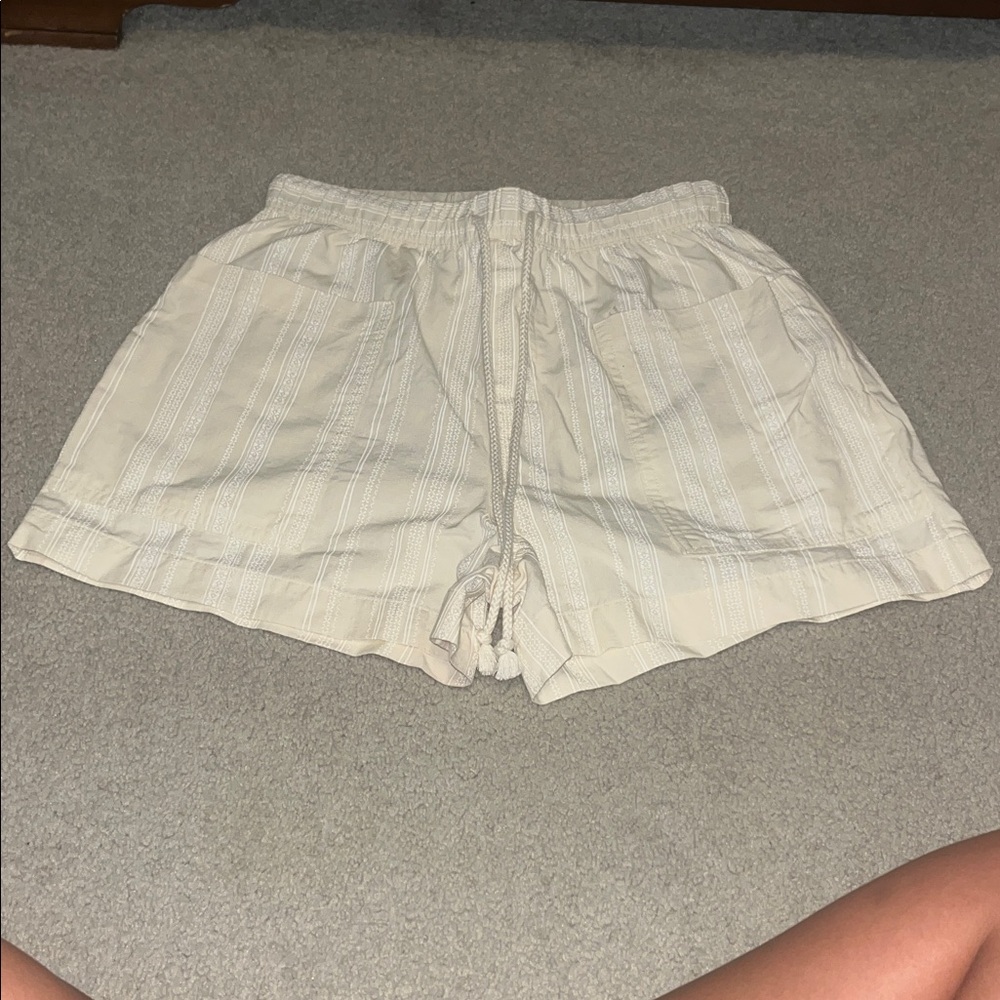 Universal Thread Cream Drawstring High-Rise Shorts